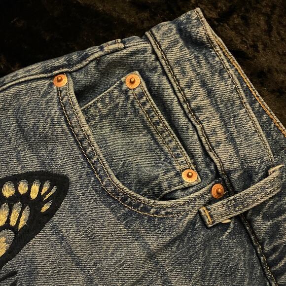 Lucky Brand Jeans Womens Size 18/34R Blue Drew Mom Taper Embroidered Butterfly - Picture 7 of 13